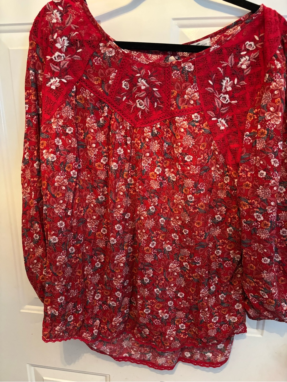 Women's Red Floral Lace Yoke Peasant Blouse